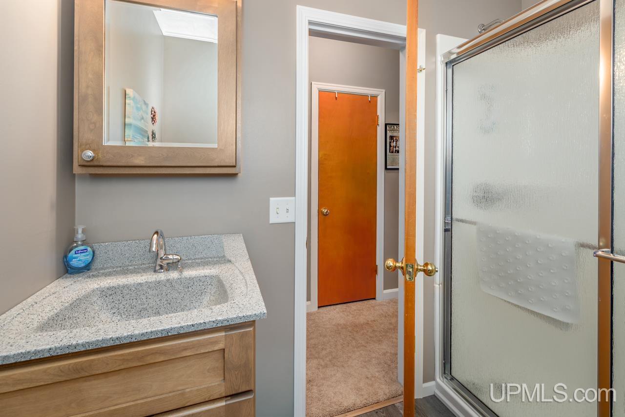 1402 North 16th Street Escanaba, MI 49829 - Photo 11 of 27
