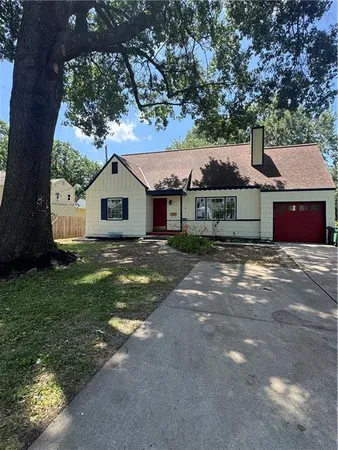 $440,000 | 5311 West 55th Street, Roeland Park, KS 66205