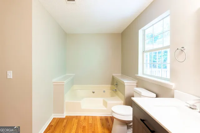 $1,985 | 2506 Venture Circle, Gainesville, GA 30506