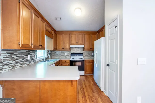 $1,985 | 2506 Venture Circle, Gainesville, GA 30506