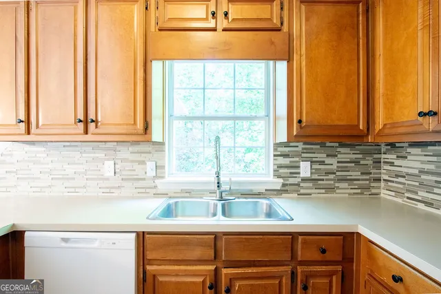 $1,985 | 2506 Venture Circle, Gainesville, GA 30506