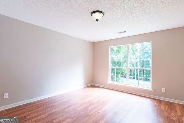 $1,985 | 2506 Venture Circle, Gainesville, GA 30506