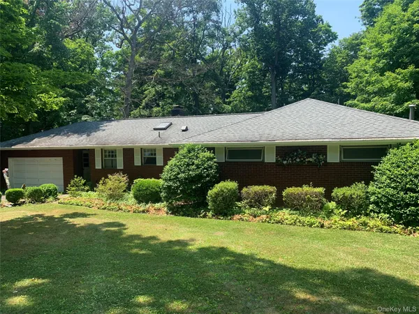 $524,900 | 9 Dogwood Hill Road, Wappingers Falls, NY 12590