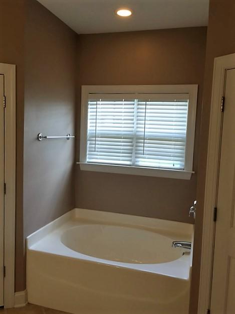 7696 Eagle Lake Road North Charleston, SC 29418 - Photo 16 of 36 Mstr Garden Tub