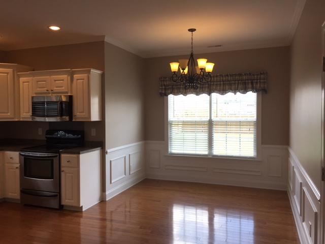 7696 Eagle Lake Road North Charleston, SC 29418 - Photo 10 of 36 Kitchen with Eat in Dining