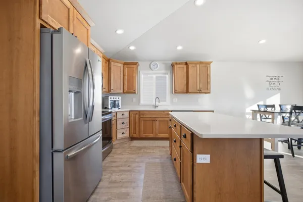 $515,000 | 3724 49th Street South, Fargo, ND 58104