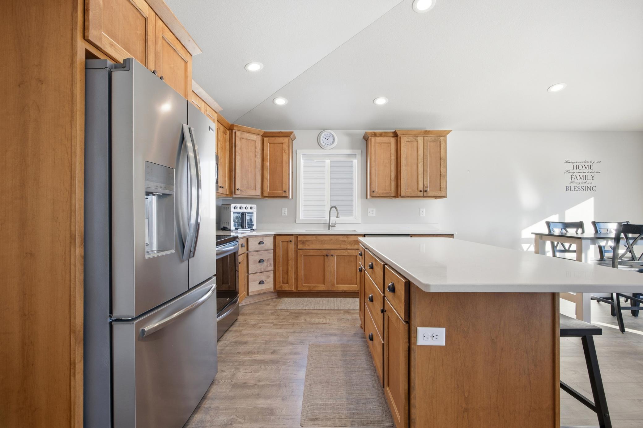 3724 49th Street South Fargo, ND 58104 - Photo 13 of 44