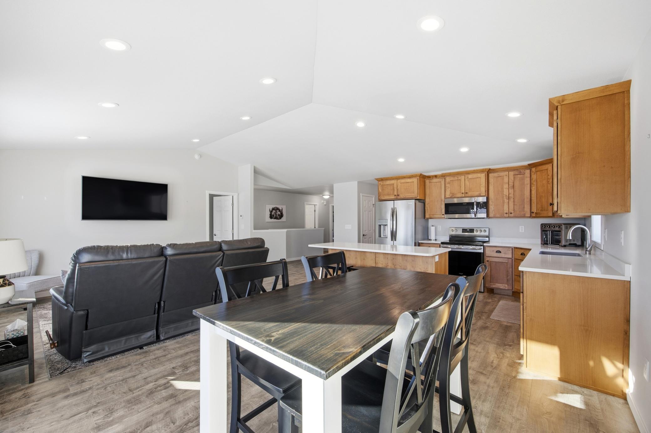 3724 49th Street South Fargo, ND 58104 - Photo 18 of 46