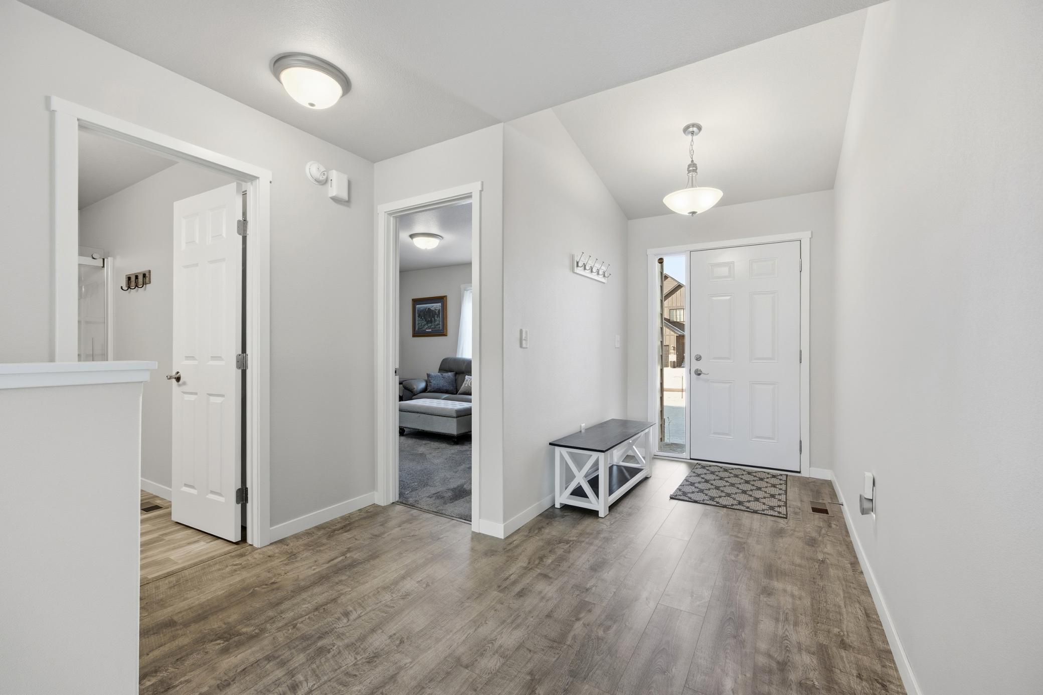 3724 49th Street South Fargo, ND 58104 - Photo 4 of 44