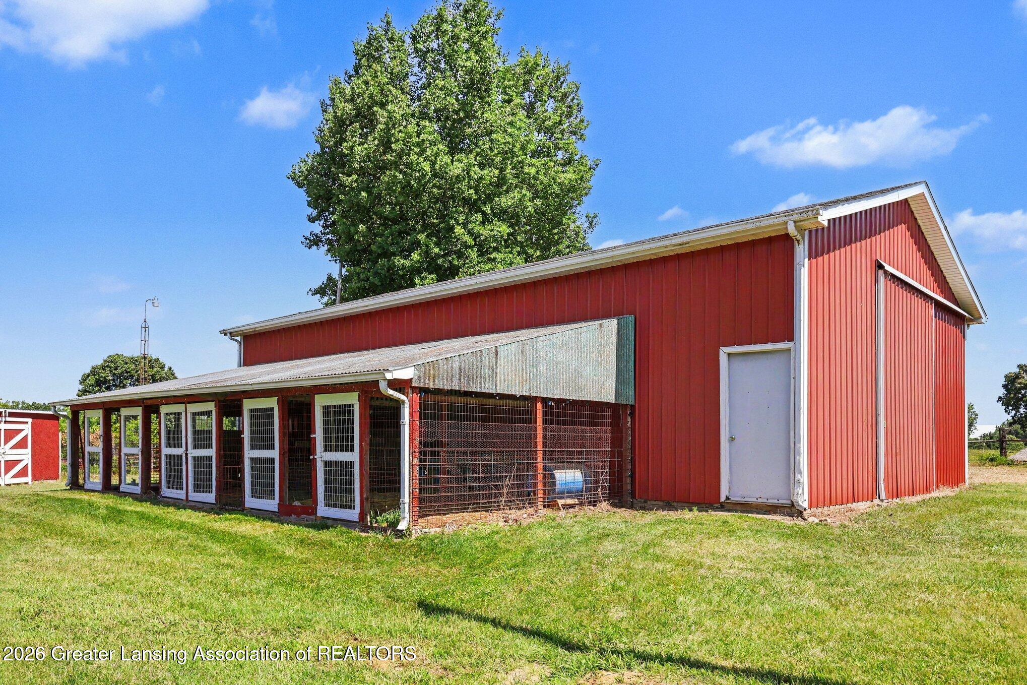 4270 Trumble Road Jackson, MI 49201 - Photo 3 of 31 Barn