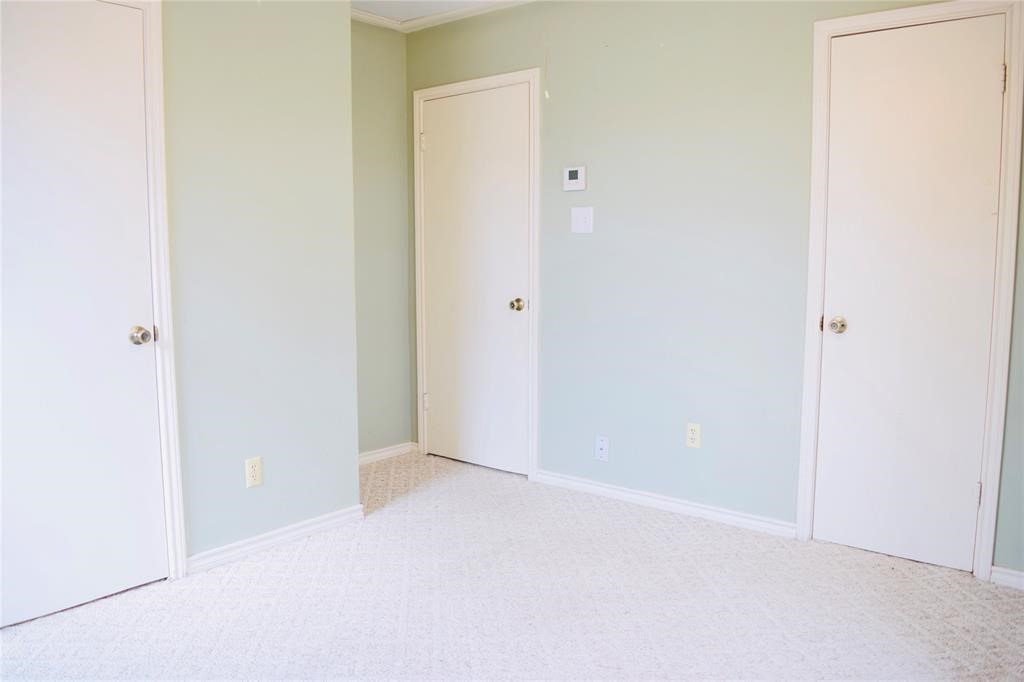 4722 Woodside Street Houston, TX 77023 - Photo 20 of 24 a view of an empty room