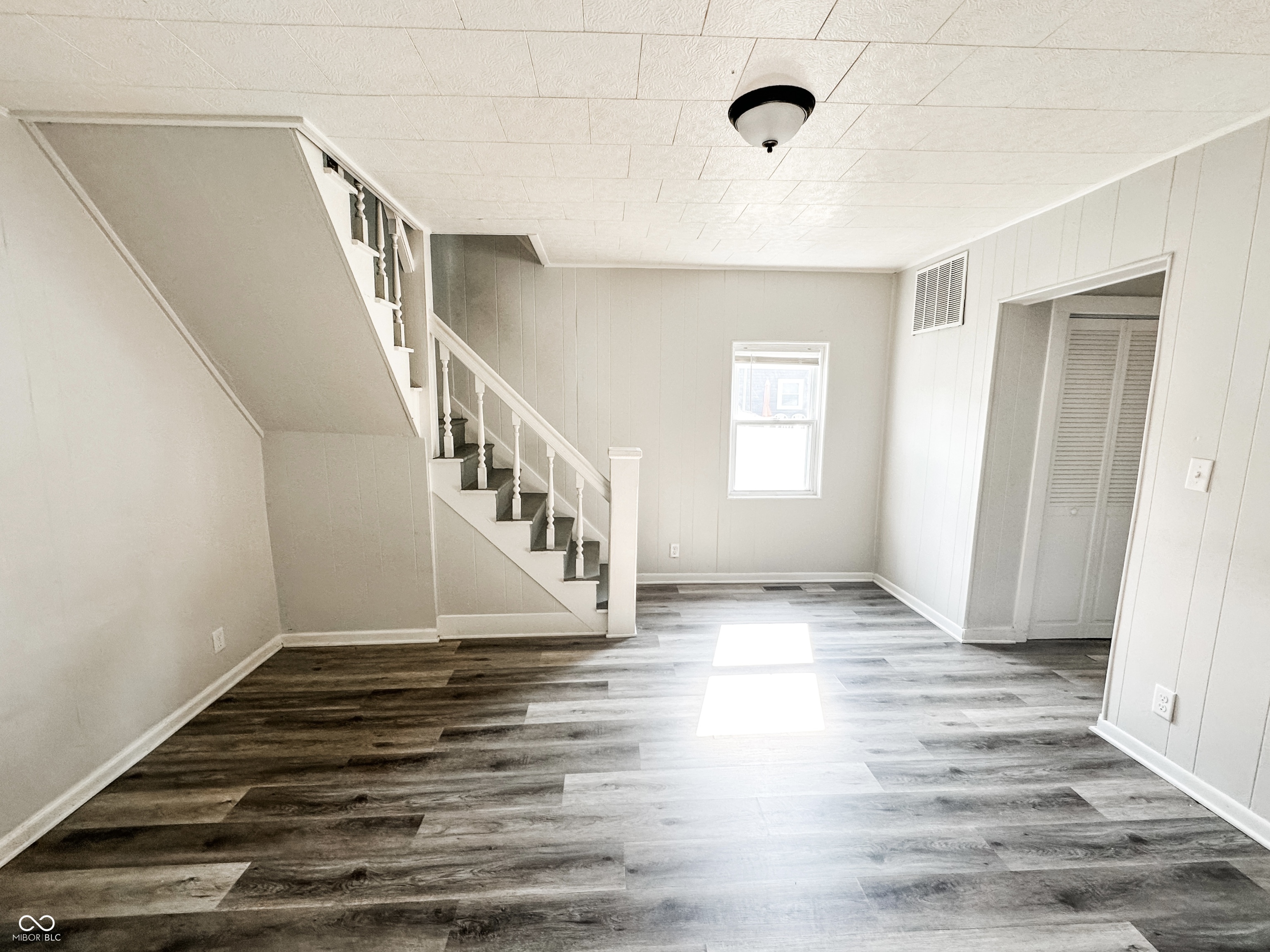 8117 West Cornbread Road Yorktown, IN 47396 - Photo 8 of 26