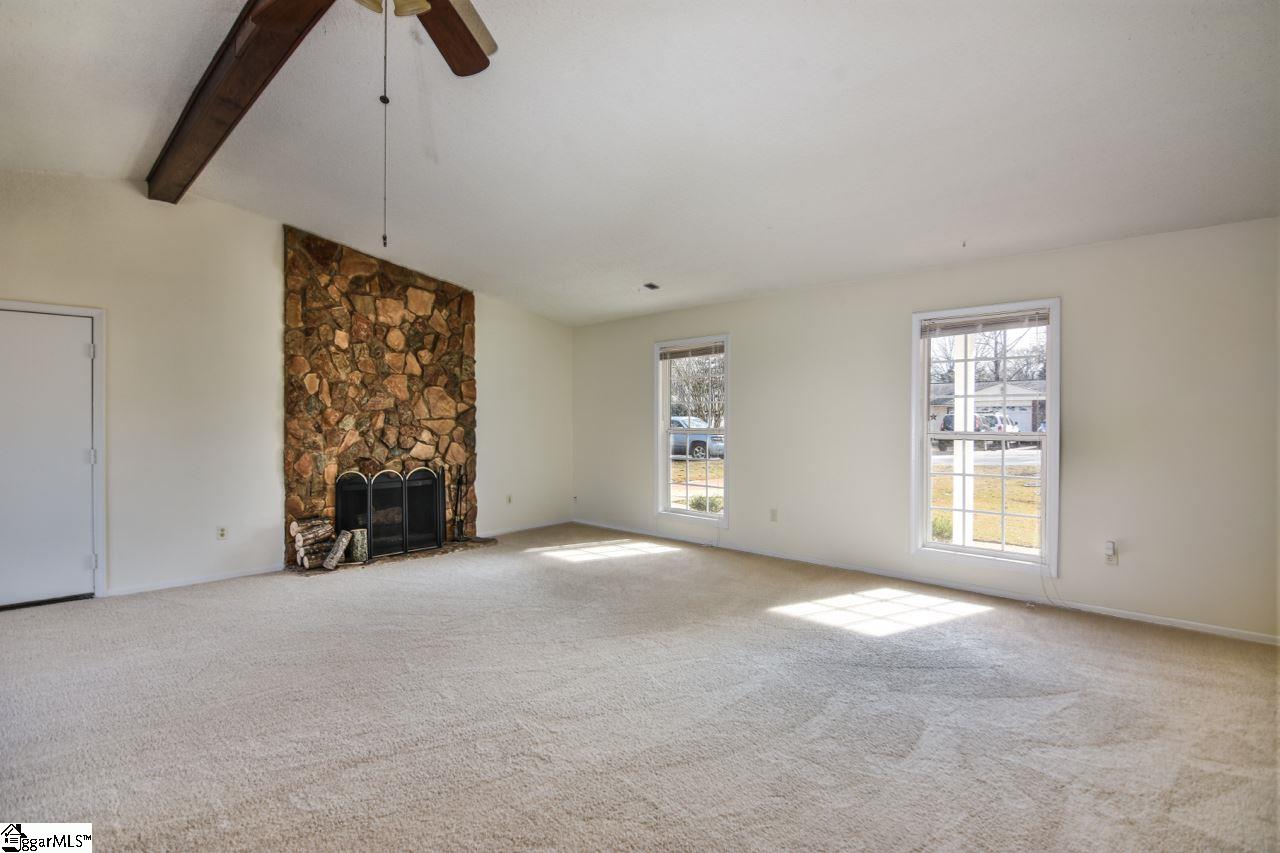 4 Paddock Drive Greer, SC 29650 - Photo 7 of 28 Gallery Image 7
