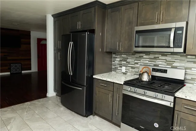 $595,000 | 958 East Flora Street, Ontario, CA 91764