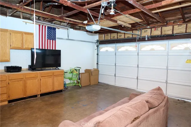 $595,000 | 958 East Flora Street, Ontario, CA 91764