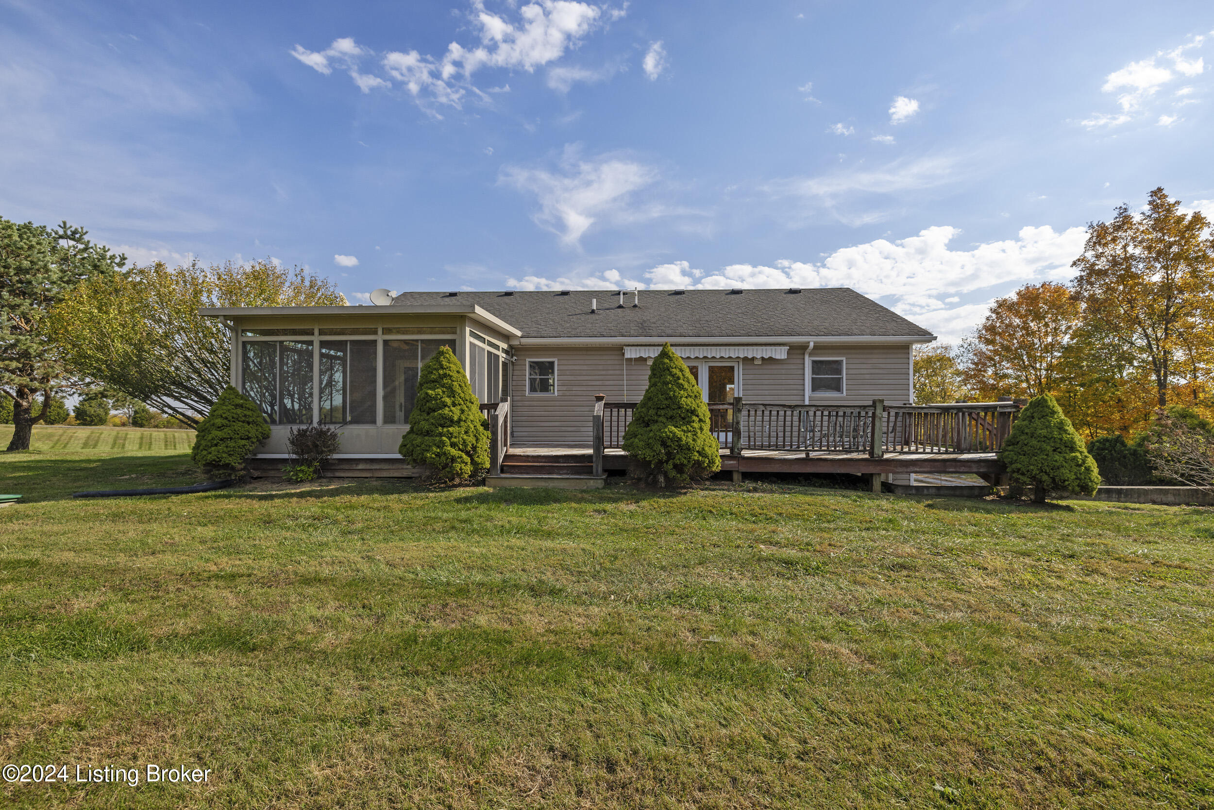 4811 Lake Jericho Road Smithfield, KY 40068 - Photo 14 of 46 REAR VIEW