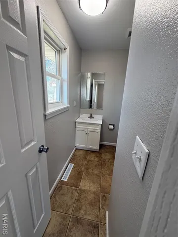 $175,000 | 505 Schroeder Drive, Salem, IL 62881