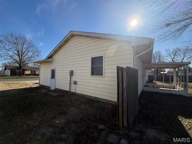 $175,000 | 505 Schroeder Drive, Salem, IL 62881