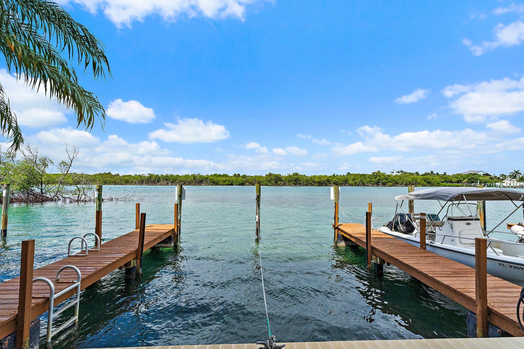 375 South Beach Road, Unit 201 Tequesta, FL 33469 - Photo 33 of 35 Community Boat Slips