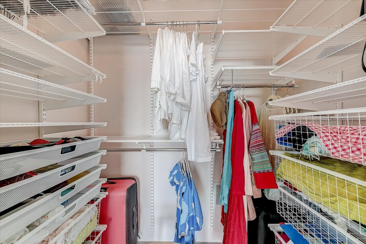 1640 Maple Avenue, Unit 904 Evanston, IL 60201 - Photo 13 of 27 Gallery Image 13