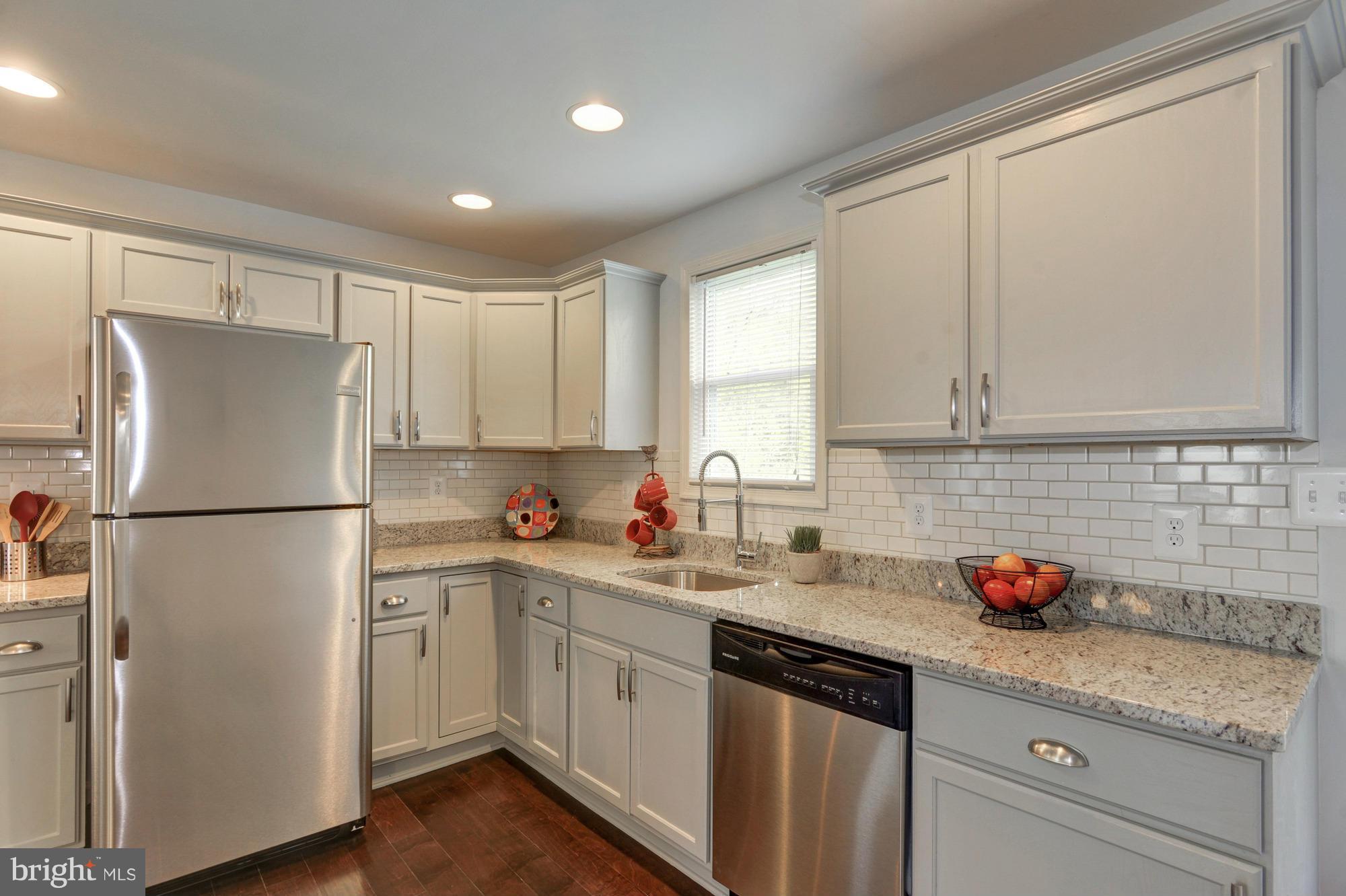 12038 Philadelphia Road Kingsville, MD 21087 - Photo 18 of 29 Kitchen