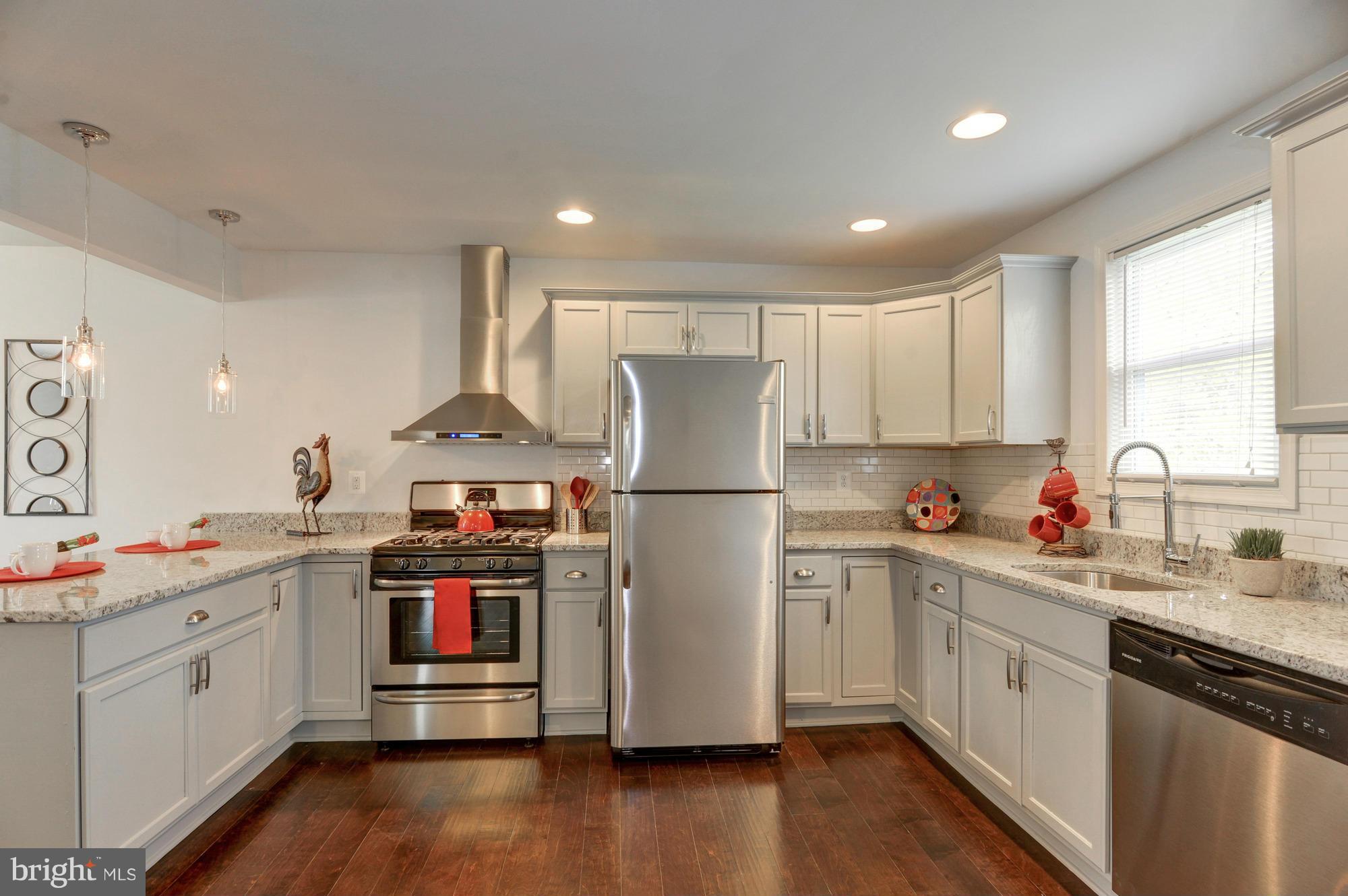 12038 Philadelphia Road Kingsville, MD 21087 - Photo 19 of 29 Kitchen