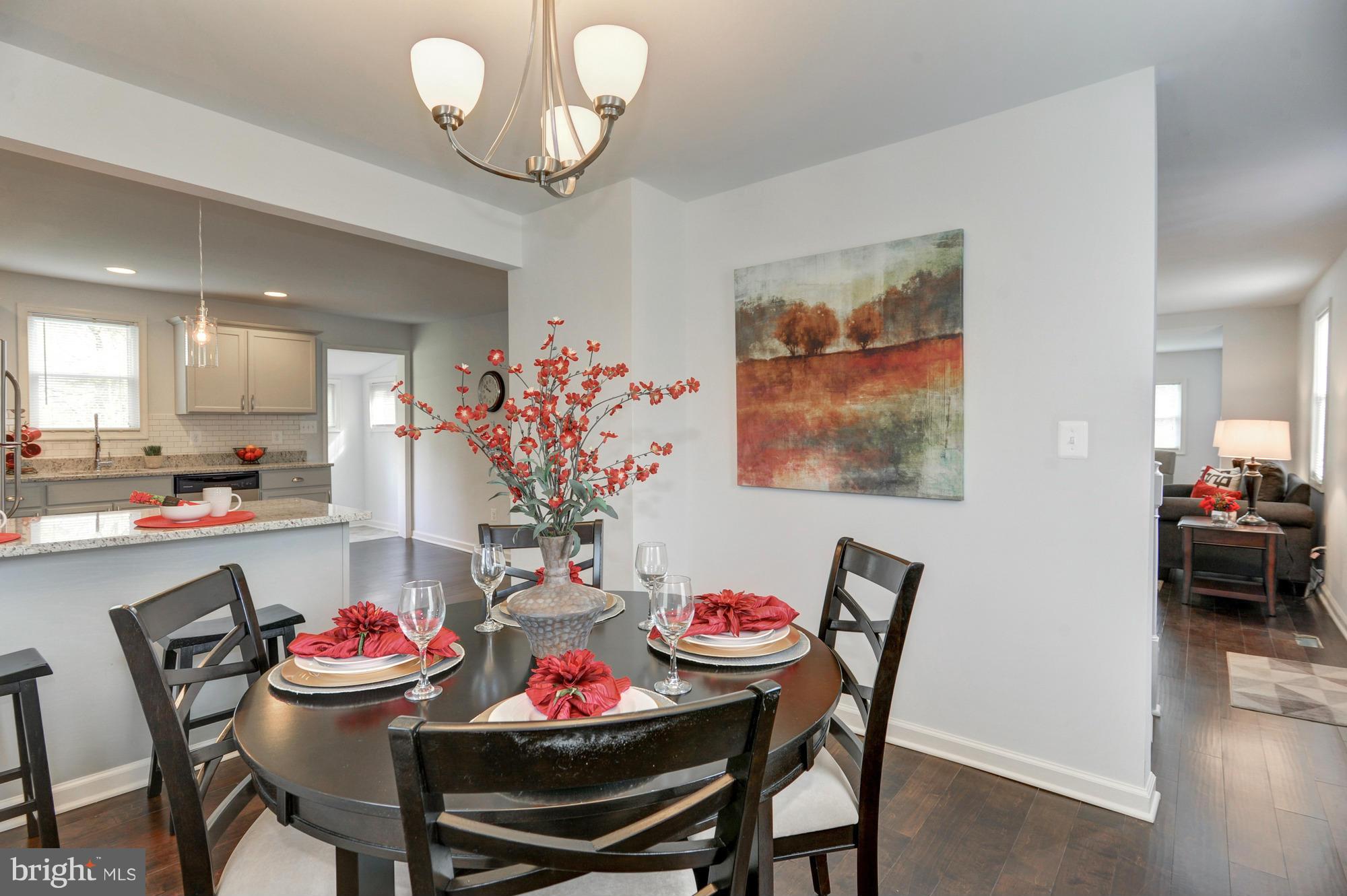 12038 Philadelphia Road Kingsville, MD 21087 - Photo 22 of 29 Living Room