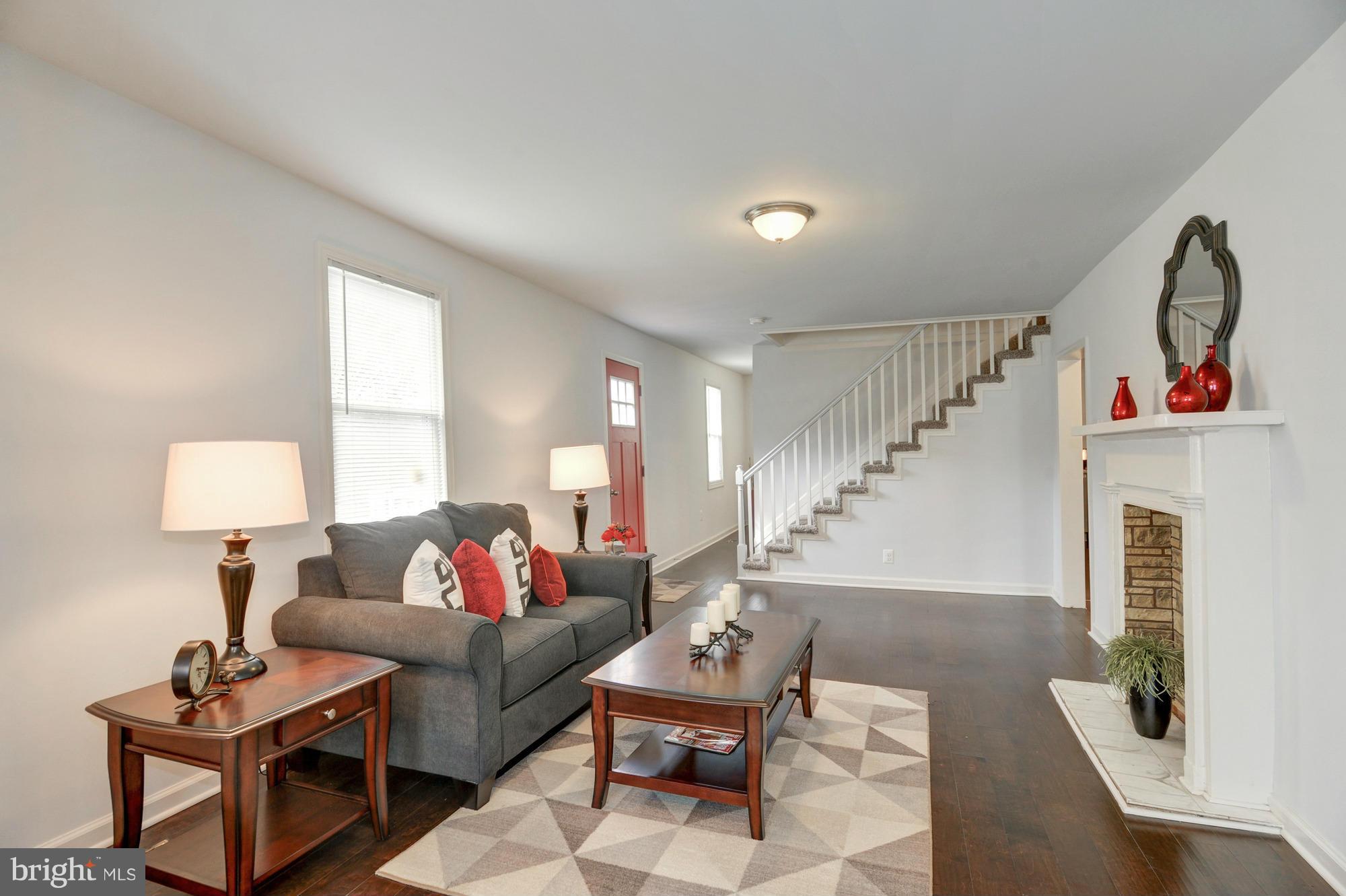 12038 Philadelphia Road Kingsville, MD 21087 - Photo 8 of 29 Living Room