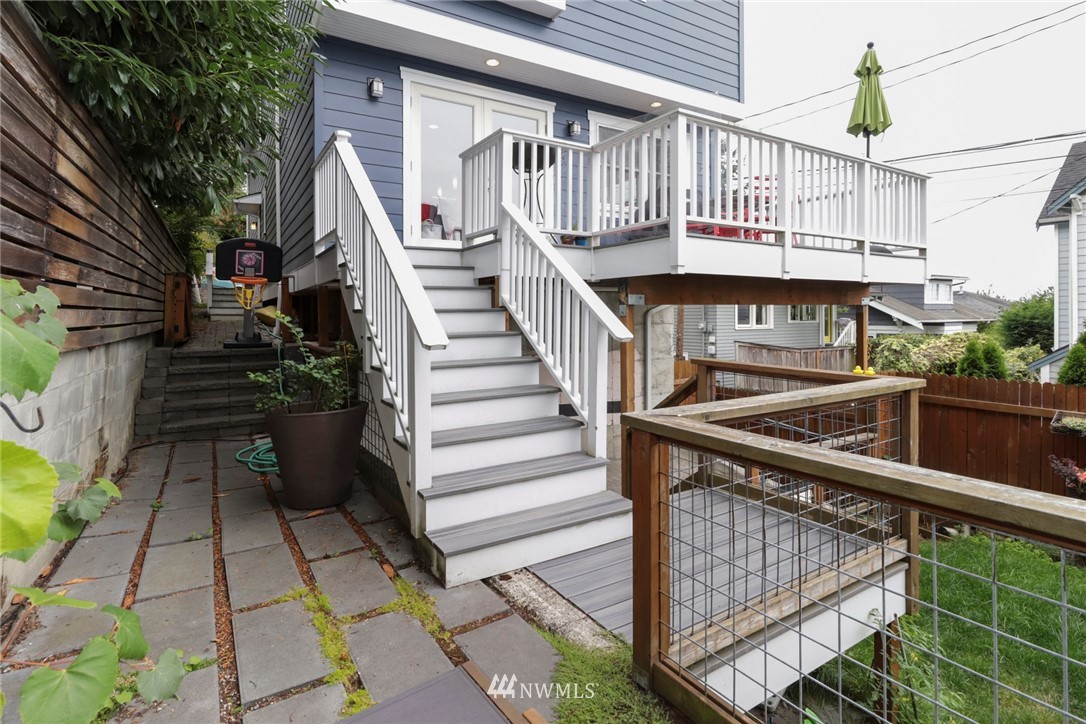 710 West Howe Street Seattle, WA 98119 - Photo 25 of 25