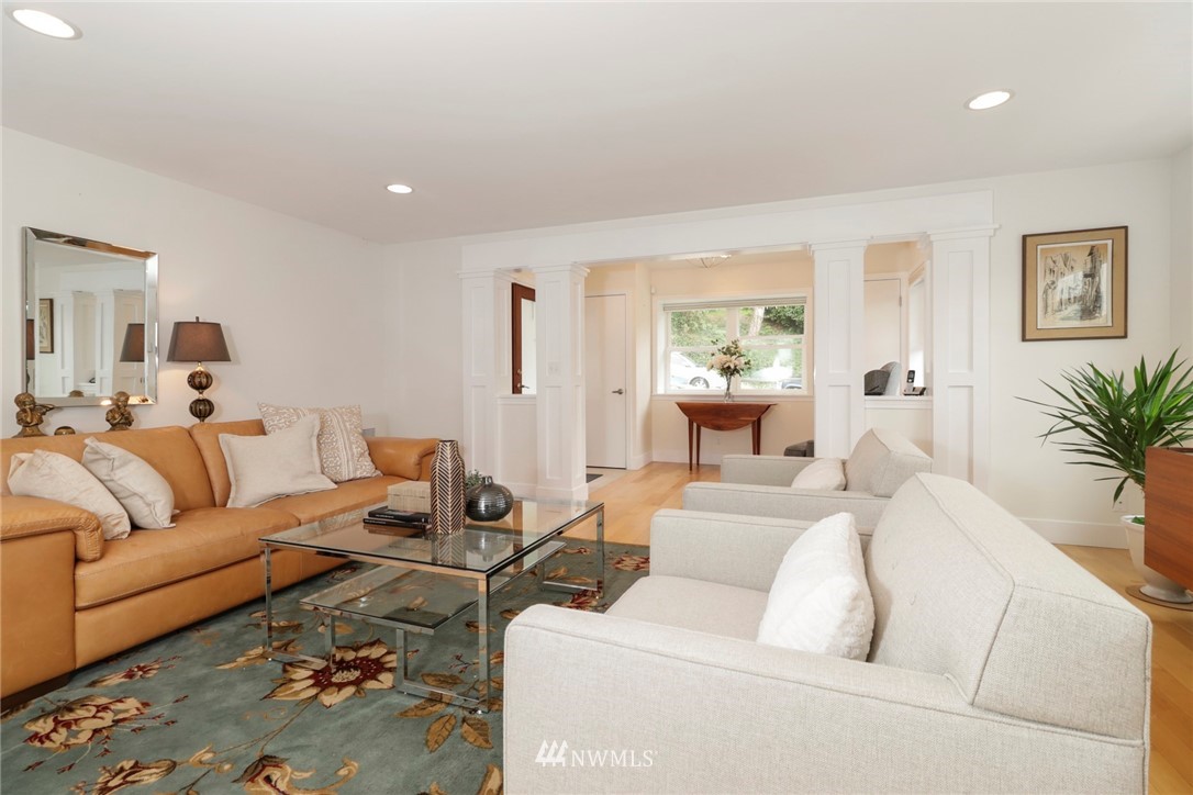 710 West Howe Street Seattle, WA 98119 - Photo 6 of 25