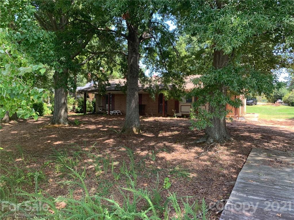 4227 McGee Point Road Terrell, NC 28682 - Photo 4 of 13 Gallery Image 4