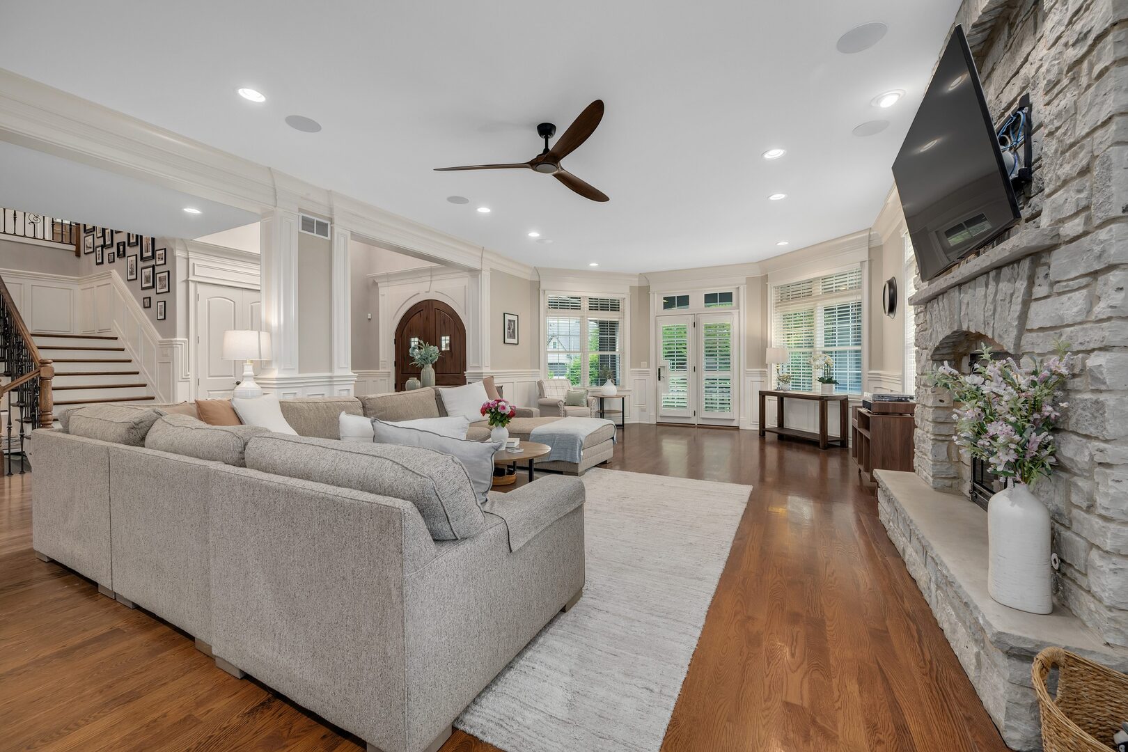 4050 Sterling Road Downers Grove, IL 60515 - Photo 10 of 73