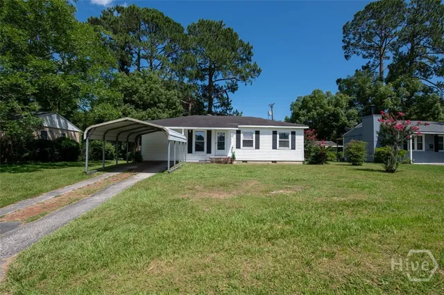 $225,000 | 328 Riverview Drive, Savannah, GA 31404