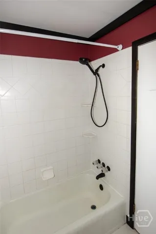 $225,000 | 328 Riverview Drive, Savannah, GA 31404