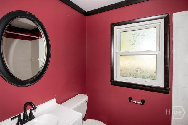 $225,000 | 328 Riverview Drive, Savannah, GA 31404