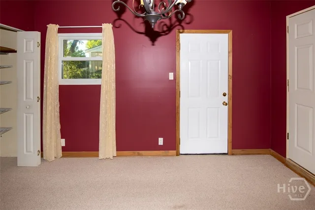 $225,000 | 328 Riverview Drive, Savannah, GA 31404