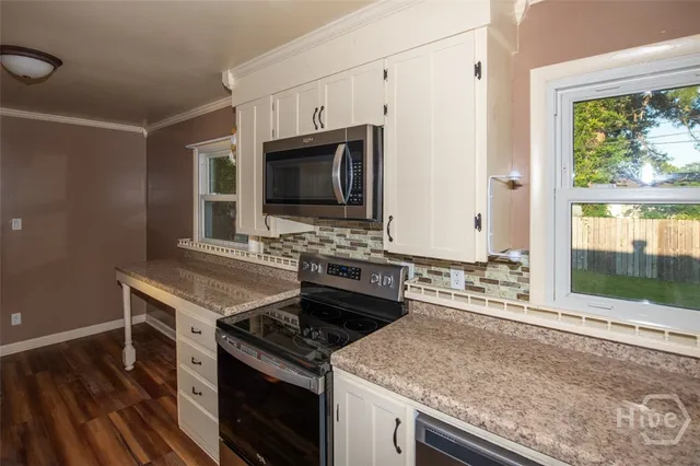 $225,000 | 328 Riverview Drive, Savannah, GA 31404