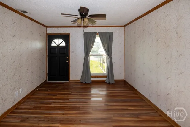 $225,000 | 328 Riverview Drive, Savannah, GA 31404