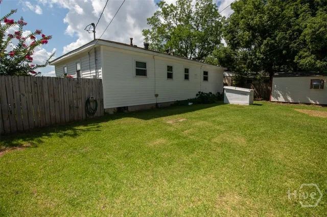 $225,000 | 328 Riverview Drive, Savannah, GA 31404