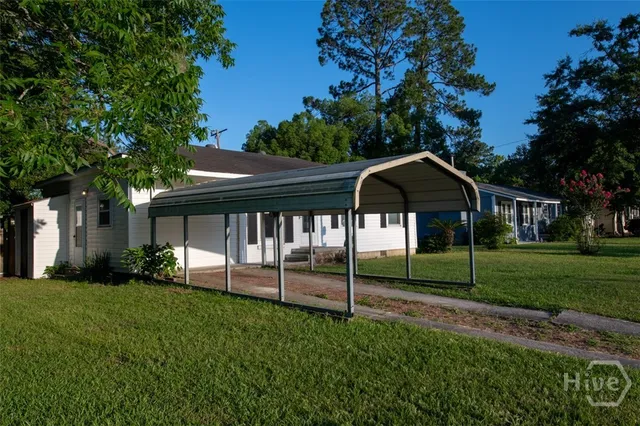 $225,000 | 328 Riverview Drive, Savannah, GA 31404