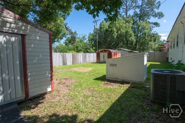 $225,000 | 328 Riverview Drive, Savannah, GA 31404