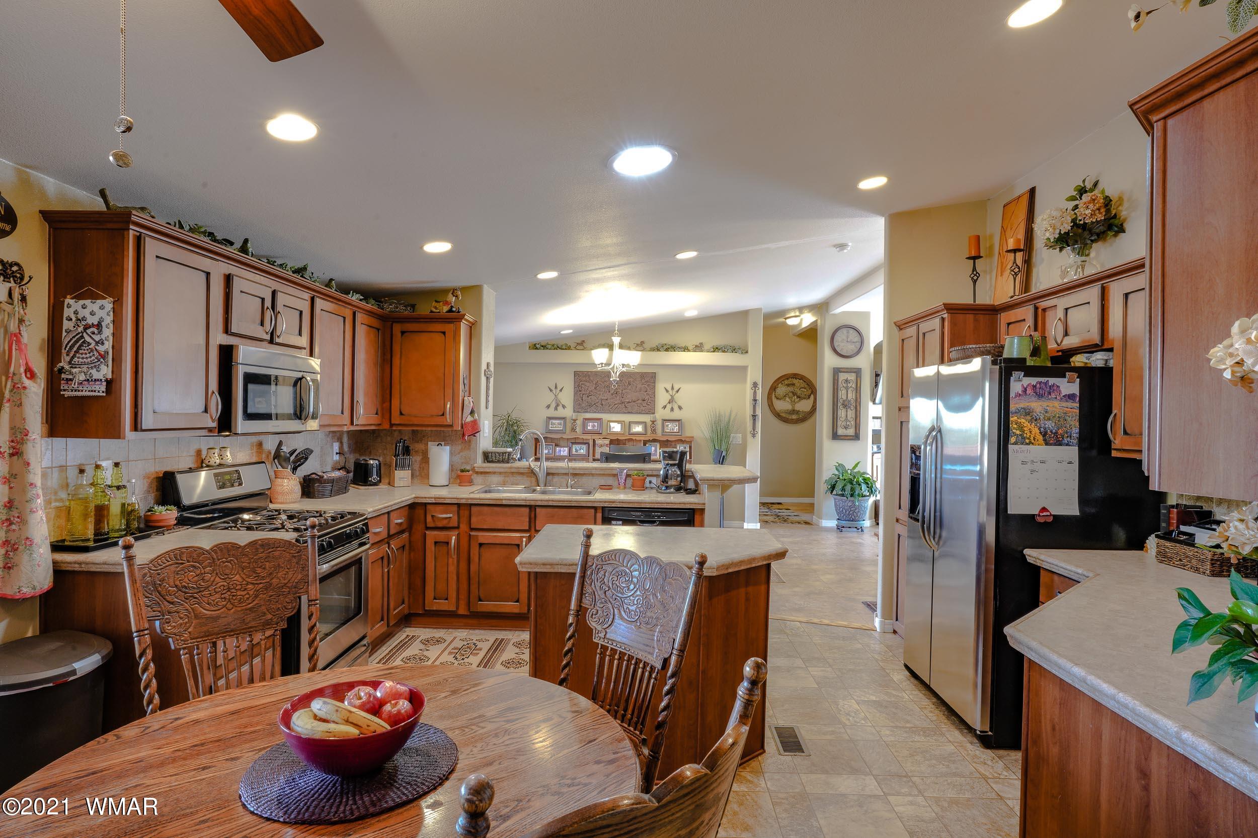 6970 Thomas Ranch Road Show Low, AZ 85901 - Photo 12 of 75 Gallery Image 12