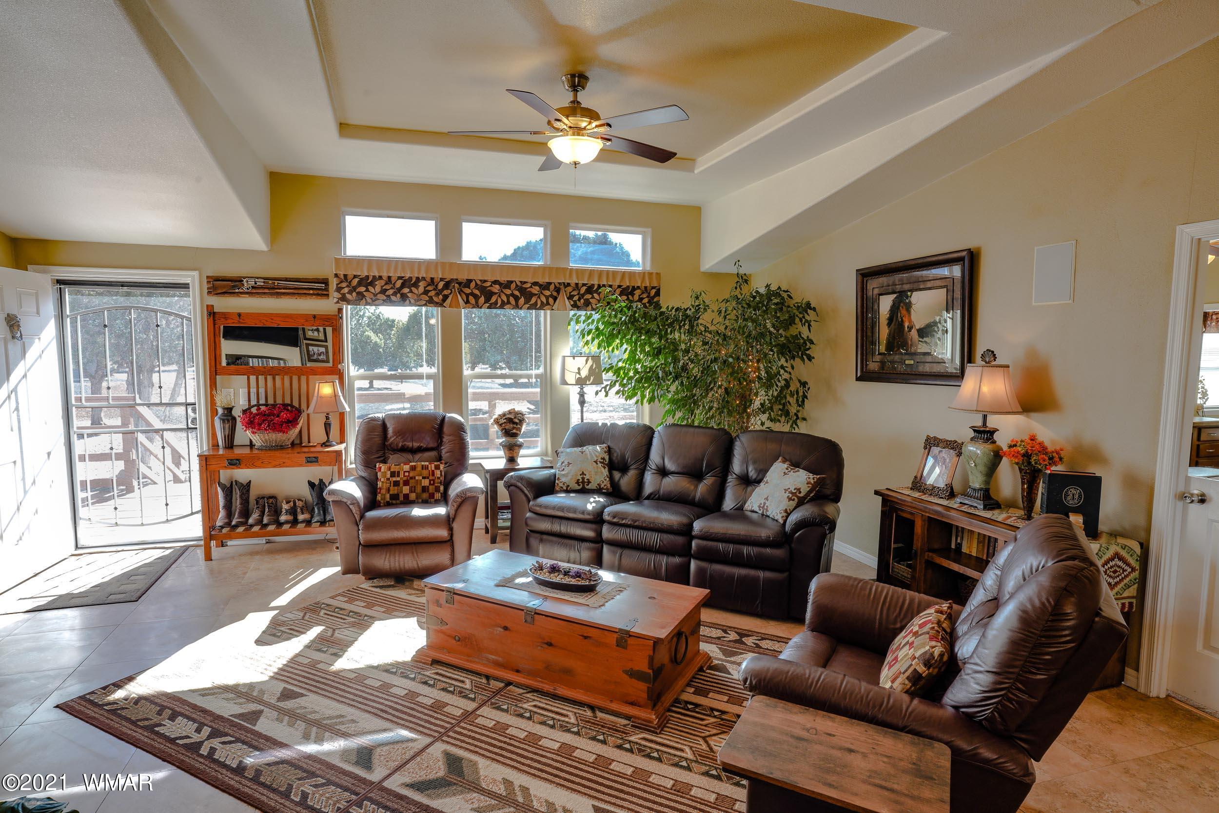6970 Thomas Ranch Road Show Low, AZ 85901 - Photo 3 of 75 Gallery Image 3