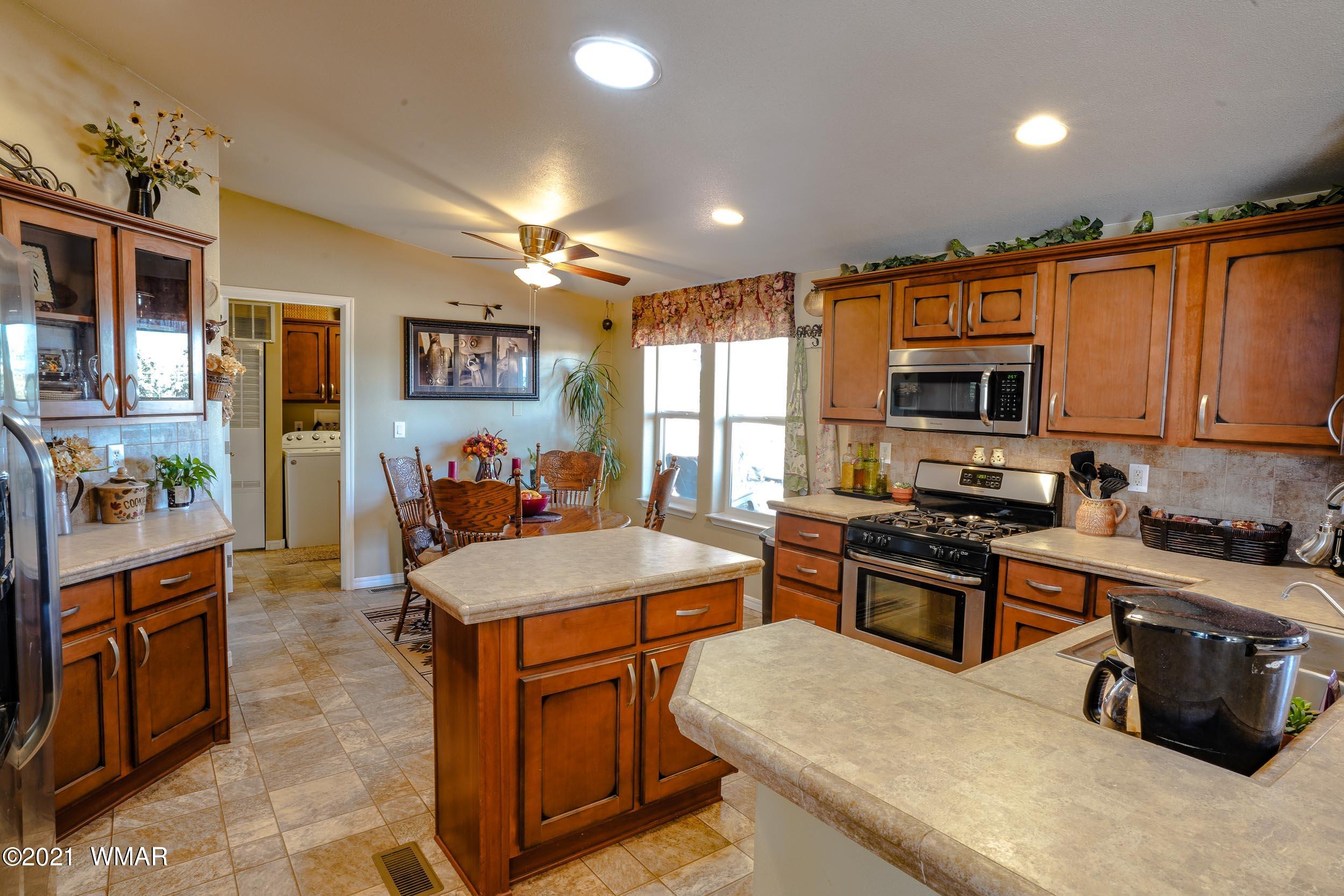 6970 Thomas Ranch Road Show Low, AZ 85901 - Photo 9 of 75 Gallery Image 9