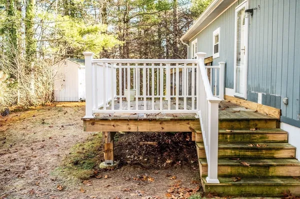 $299,900 | 1 Oldfield Drive, Kingston, MA 02364