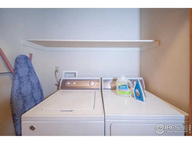 a view of utility room