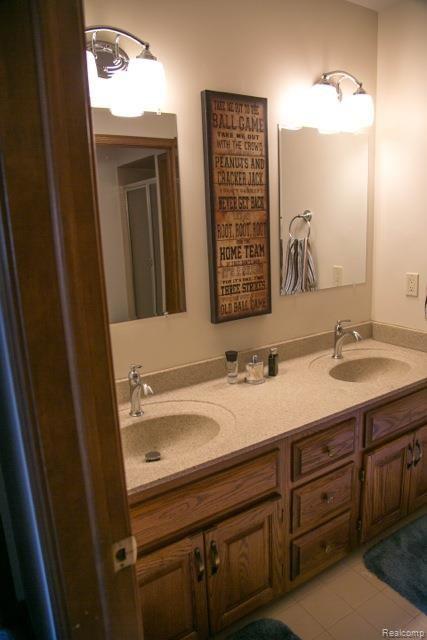 1287 Pebble Pointe Drive Rochester, MI 48307 - Photo 42 of 57 20140510-ZT7A3702.jpg
