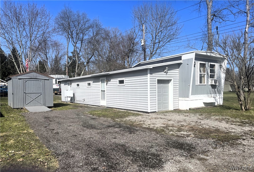 7207 Hunters Creek Road, Unit 4 4 Holland, NY 14080 - Photo 4 of 13