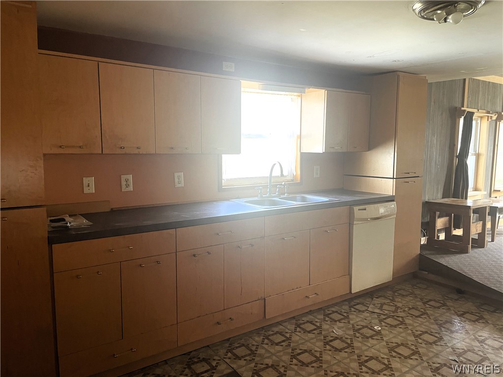 7207 Hunters Creek Road, Unit 4 4 Holland, NY 14080 - Photo 8 of 13