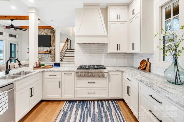 $3,400,000 | 8058 Edgewater Drive, Norwood, NC 28128